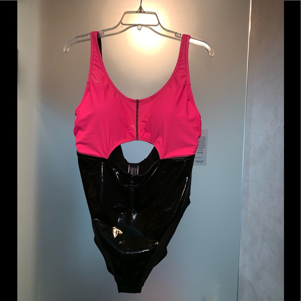 GabiFresh Bathing Suit Size 18 E/F